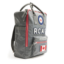 Charger l&#39;image dans la galerie, Sac à dos RCAF gris drapeau canadien

